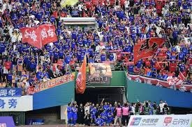 巴黎圣日耳曼成功夺冠法甲五连冠展望未来挑战